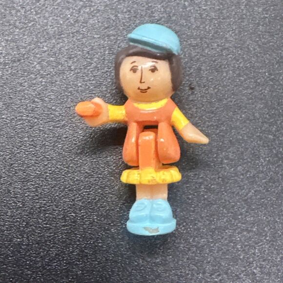 Polly Pocket Vtg 1992 Bluebird Toys Burger Bar Fast Food Restaurant~Complete Set - Picture 7 of 7